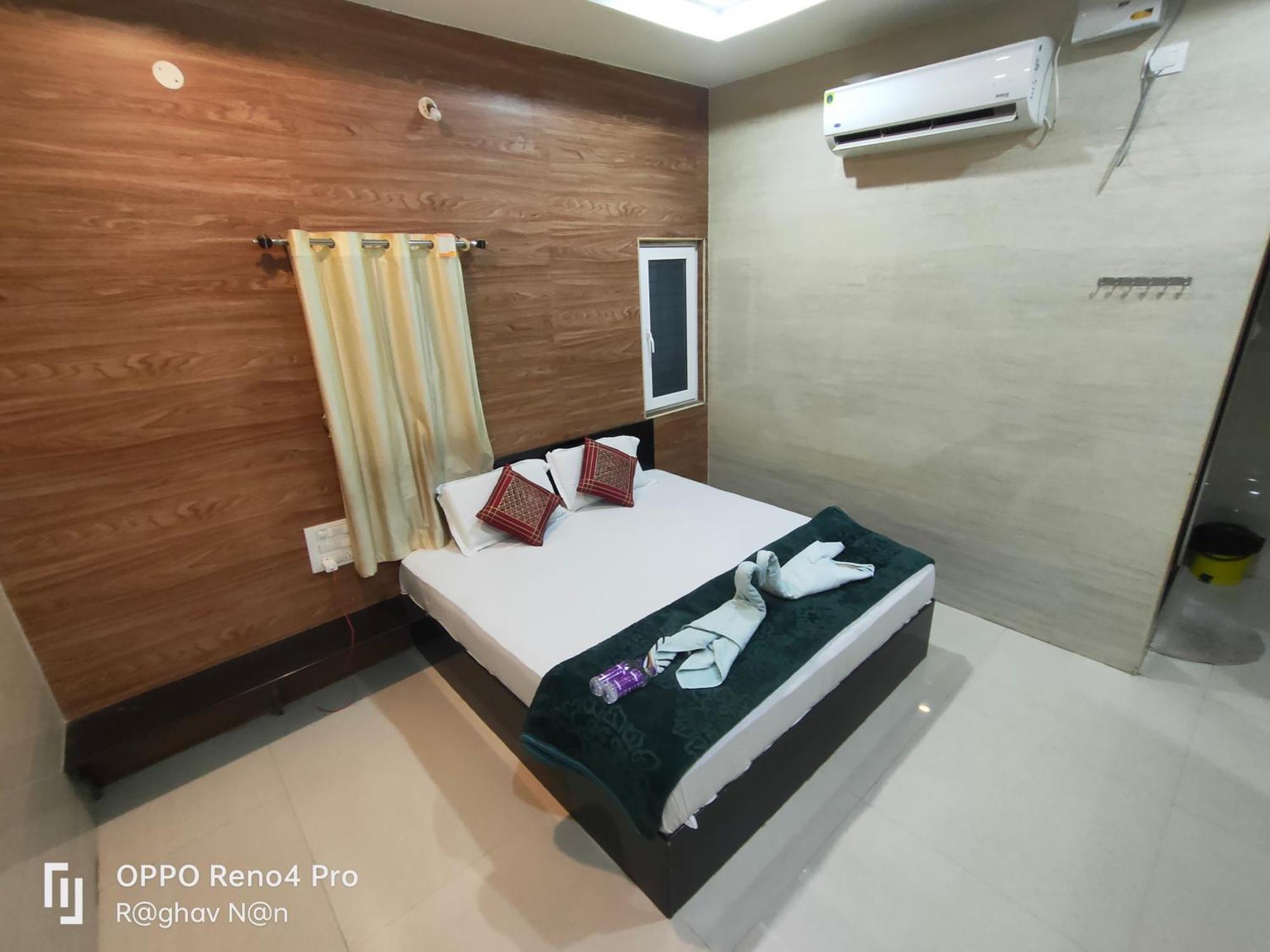Kamala Sadana Lodge Mādhavaram Extérieur photo